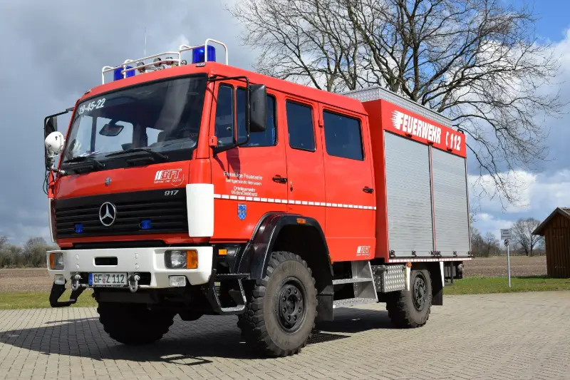 Löschgruppenfahrzeug LF 8/6 auf Mercedes-Benz-Fahrgestell, Frontansicht